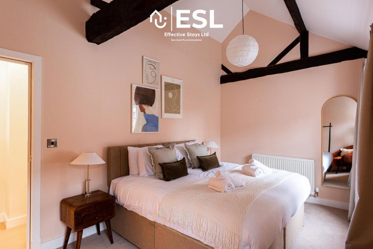 Elegant Apartment On Historic Cobbled High St Shrewsbury Town Centre Esterno foto