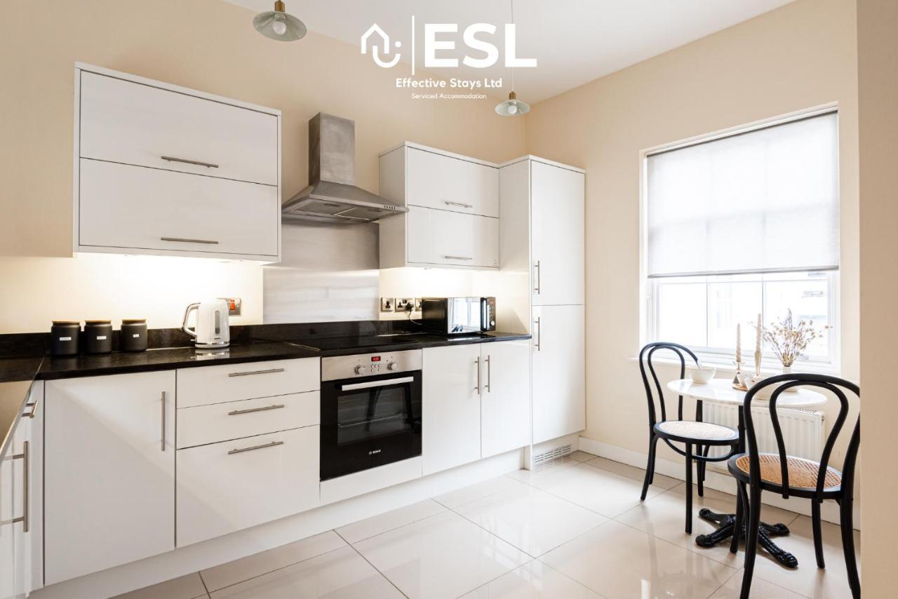 Elegant Apartment On Historic Cobbled High St Shrewsbury Town Centre Esterno foto